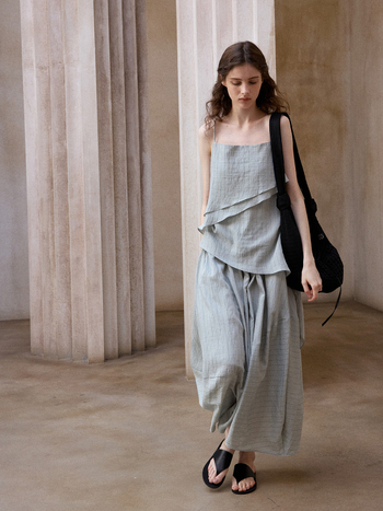 Állítható vállú tubustop, csíkos len-viszkóz keverék, aszimmetrikus szabás, rövid hossz