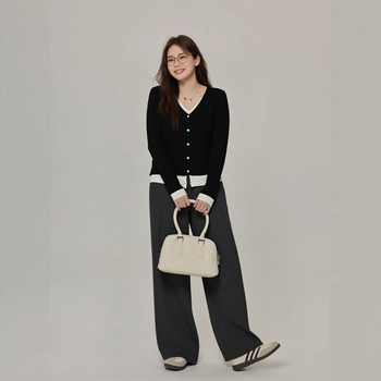 Plusz méretű egyenes nadrág, magas derék, mikroelasztikus, közepes vastagság