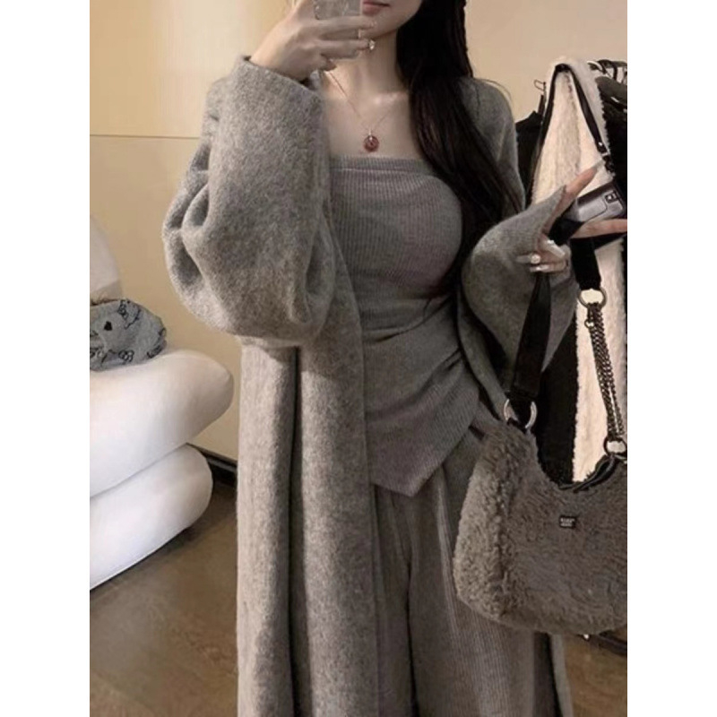 Plus-size ženski komplet za jesen/zimu 2024, korejski stil, džemper jakna, top bez naramenica i opuštene hlače, trodijelni set