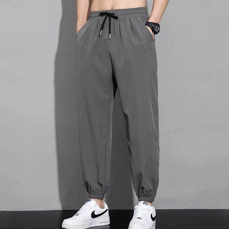 Férfi nyári gyorsan száradó sportnadrág, öves derék, egyenes szabás, kilencpontos hossz, poliészter