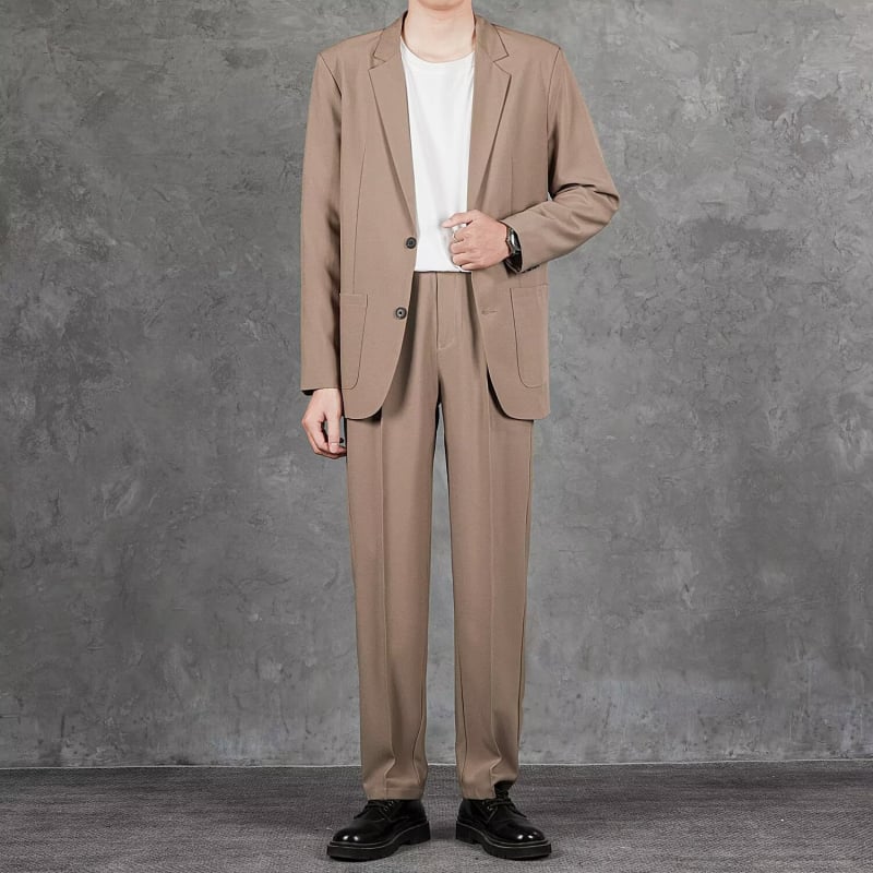 Muško sako slim fit, jednim gumbom, ravni rever, smjesa pamuka i lana, središnja stražnja rupa, proljeće 2025