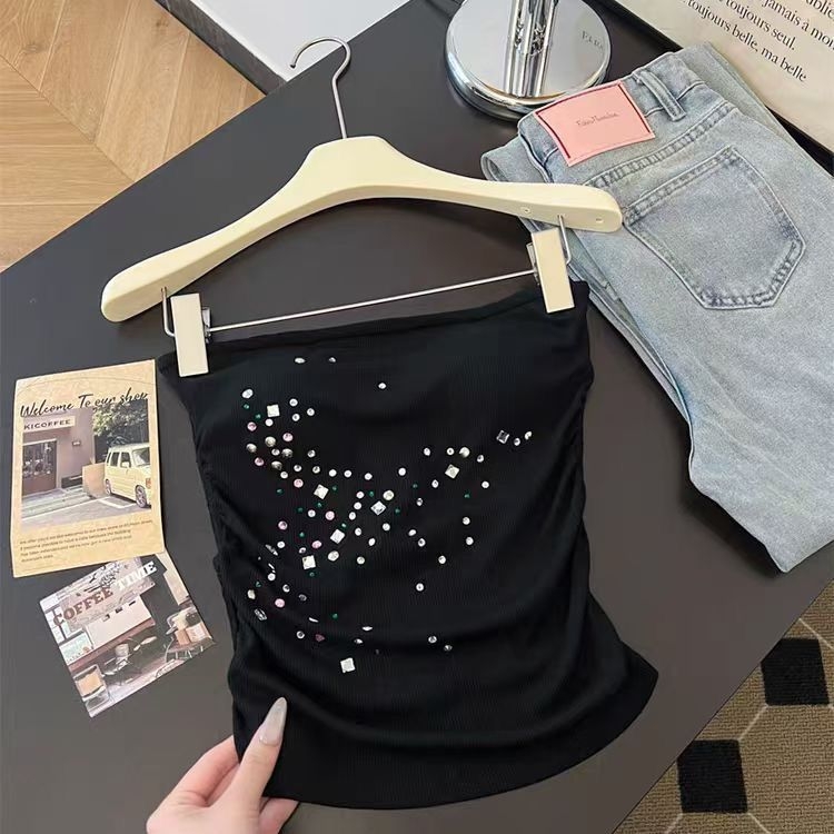 Top bez naramenica s čipkastim detaljem, kratki kroj, poliester