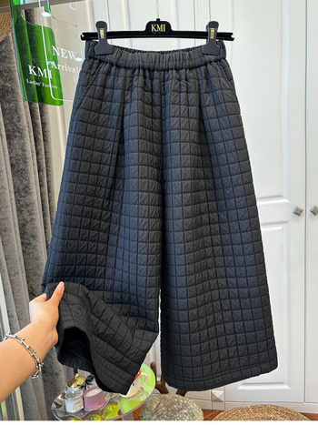 Ženske hlače od pamuka s teksturiranim kariranim uzorkom, elastična široka stražnja, cropped duljina, debeli zimski materijal