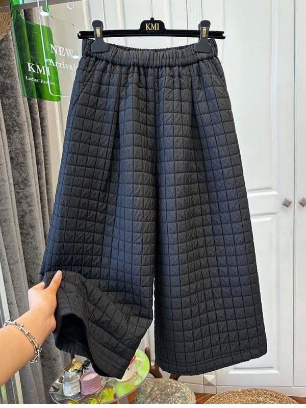 Ženske hlače od pamuka s teksturiranim kariranim uzorkom, elastična široka stražnja, cropped duljina, debeli zimski materijal