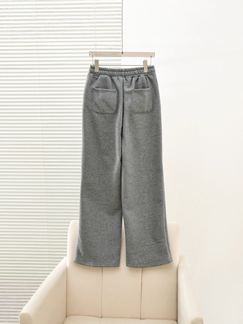 Ženske pamukšne ravne hlače, slobodan kroj, elastičan pojas, debeli materijal, jesen 2025, koledž stil