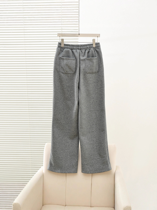 Ženske pamukšne ravne hlače, slobodan kroj, elastičan pojas, debeli materijal, jesen 2025, koledž stil