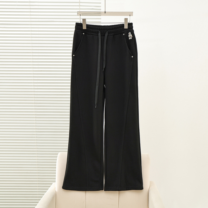 Ženske pamukšne ravne hlače, slobodan kroj, elastičan pojas, debeli materijal, jesen 2025, koledž stil