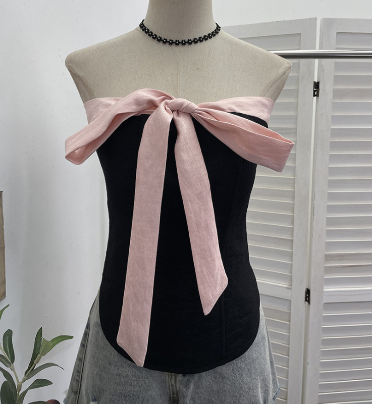 Jednodelni top bez ramena s mašnicom, poliester, usklađenih boja, uski kroj