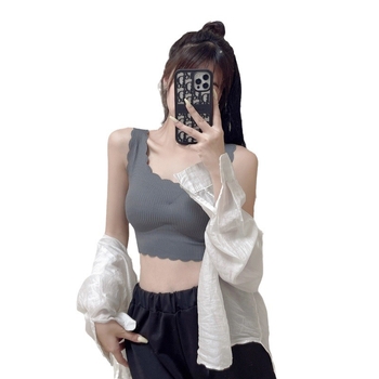 Čipkasti bežični grudnjak tip tub-top, košarice 3/4, tanke oblikovane košarice, prozračan materijal