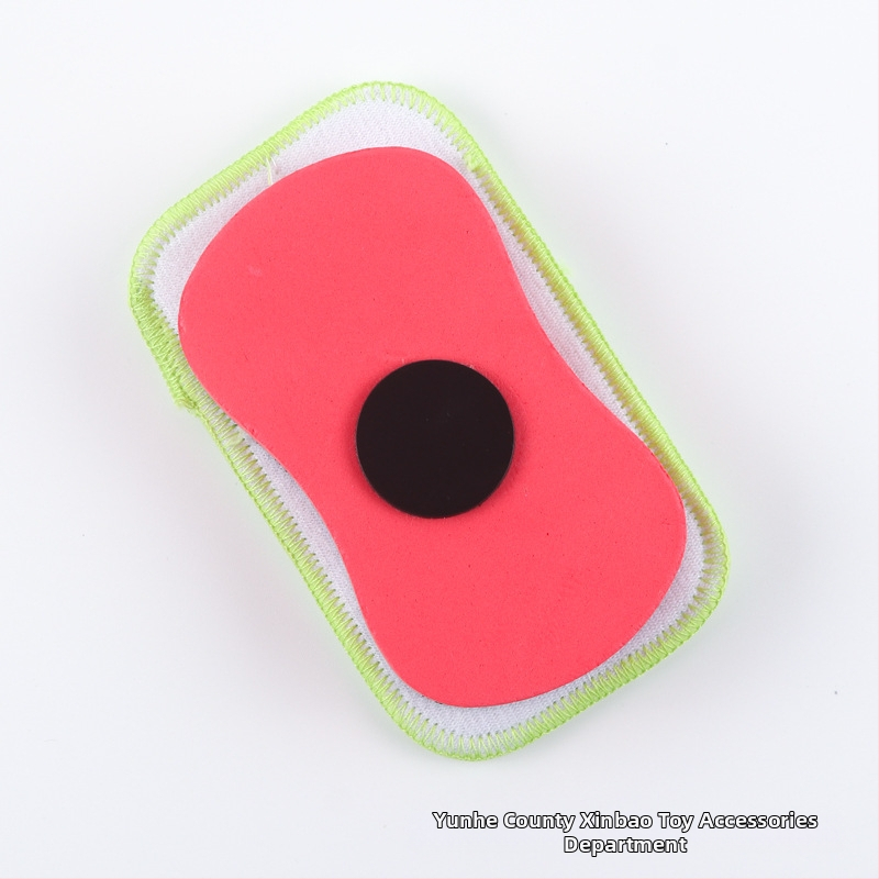 Magnetická guma na bielu tabuľu s EVA zadnou stranou, povrch z flanelu, kompatibilná s vodou rozpustnou kriedou, odnímateľná a prateľná