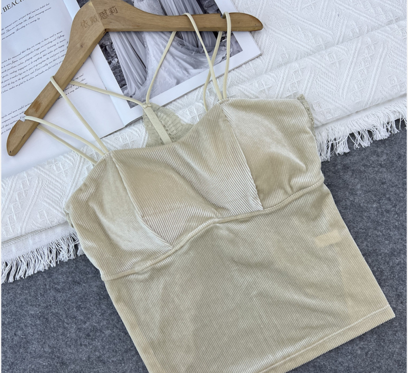 Ženski tube top od plišanog velura, dužina struka, stražnji nabor, puni košarica, srednji oblik čaše, 70–80% pliš materijala