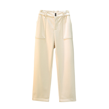 Széles lábú nadrág fleece-belsejével, casual stílus, téli 2022; összetétel: 82% poliészter, 12% gyapot, 6% elasztán; fő anyag: poliészter; szövés: szövött; márka Deformation