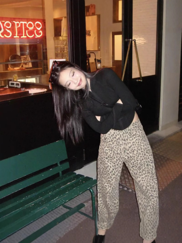 Ženske hlače s leopard uzorkom, visokim strukom, ravnim krojem, casual stil, poliester