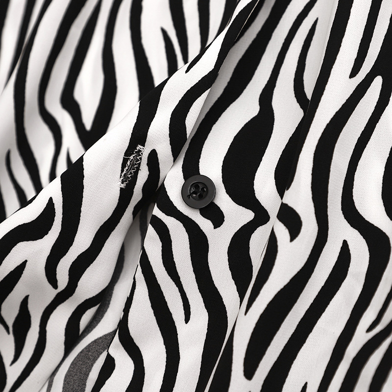 Rochie-tip cămașă cu panouri, mâneci trei sferturi, decolteu în V, croială lejeră, material acrilic