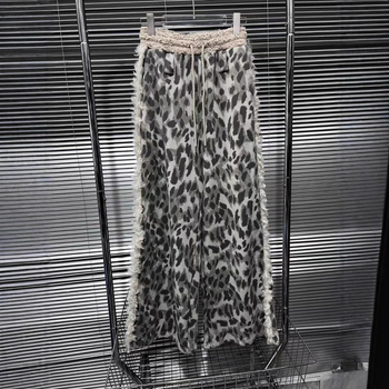 Pamukaste hlače s leopard printom, plišasti detalj na struku, ravni kroj, srednji struk, jesen 2024