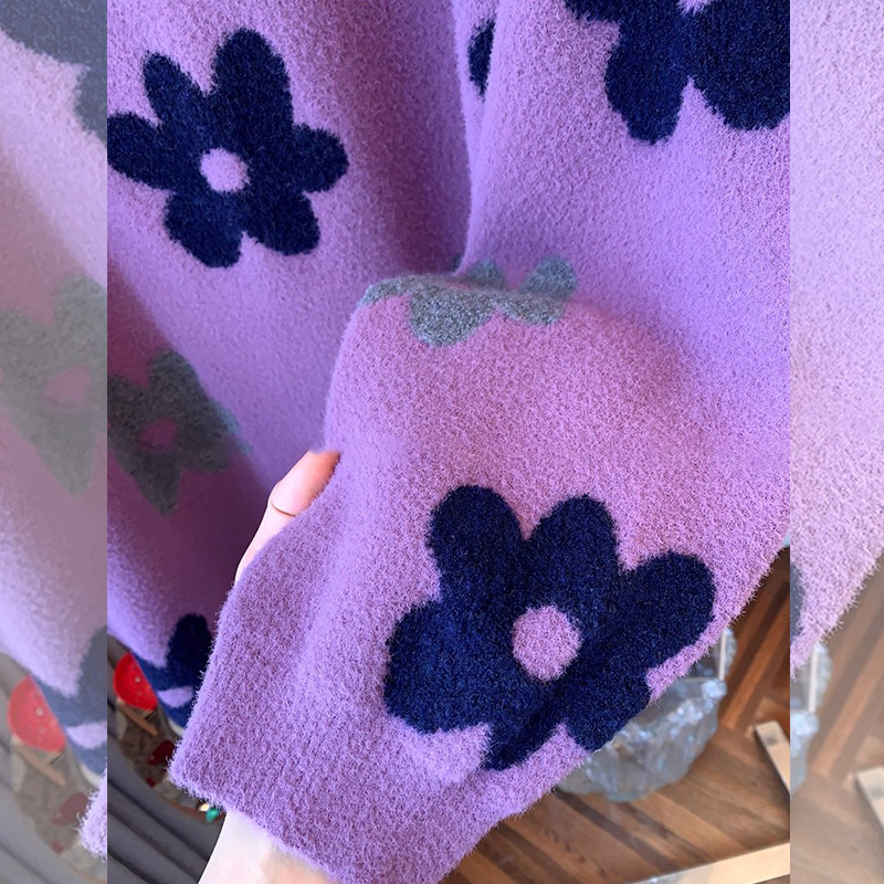 Ženski džemper s kapuljom i cvjetnim uzorkom, udoban kroj, 70–80% viskoza, gusta tkanina, preko glave