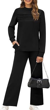 Dvodijelni ženski casual sweatshirt set s okruglim izrezom, dugim rukavima i prorezom na donjem rubu; mješavina pamuka i poliestera (50–70% pamuka) s naboranom teksturom; izlazi jesenas 2025