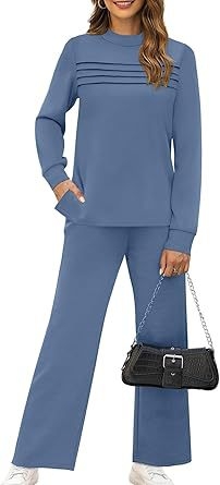 Dvodijelni ženski casual sweatshirt set s okruglim izrezom, dugim rukavima i prorezom na donjem rubu; mješavina pamuka i poliestera (50–70% pamuka) s naboranom teksturom; izlazi jesenas 2025