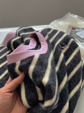 Ženski T-shirt od pamuk-poliester smjese, okrugli izrez, dugi rukav, jednobojna, labav kroj