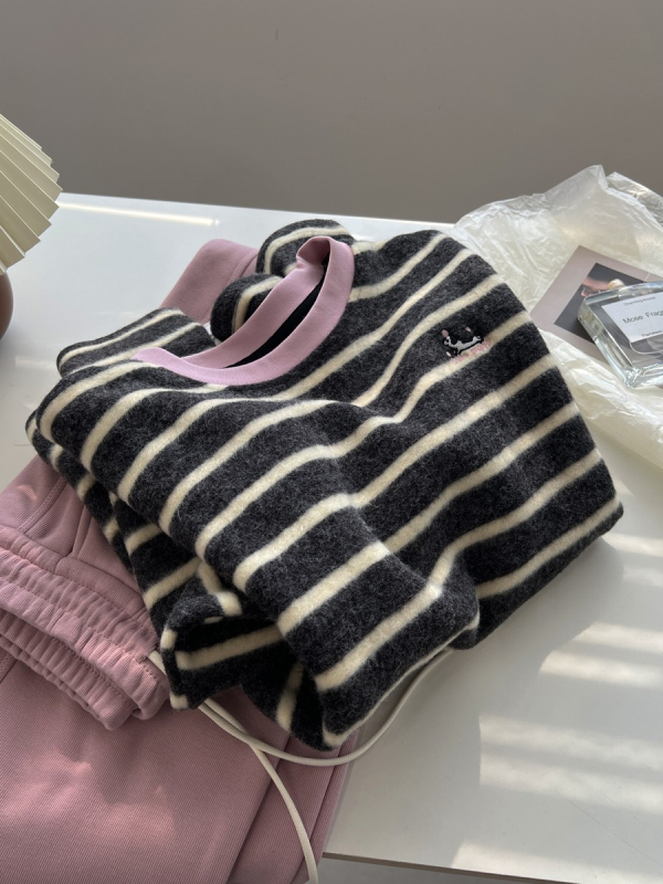 Ženski T-shirt od pamuk-poliester smjese, okrugli izrez, dugi rukav, jednobojna, labav kroj