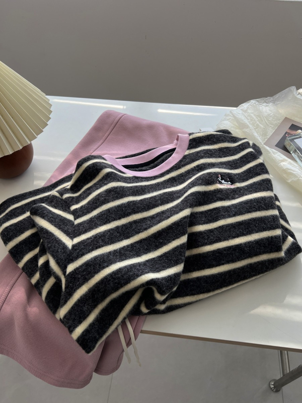 Ženski T-shirt od pamuk-poliester smjese, okrugli izrez, dugi rukav, jednobojna, labav kroj