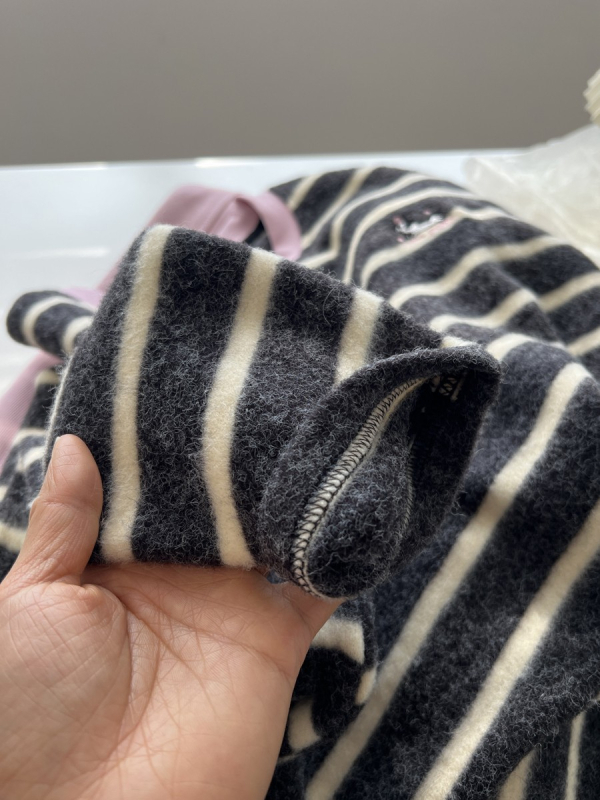 Ženski T-shirt od pamuk-poliester smjese, okrugli izrez, dugi rukav, jednobojna, labav kroj