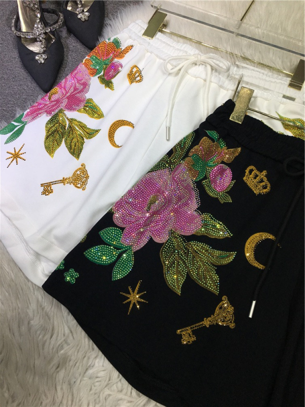 Pamučne hlače s visokim strukom, široki kroj, elastičan pojas, gradski hipster stil