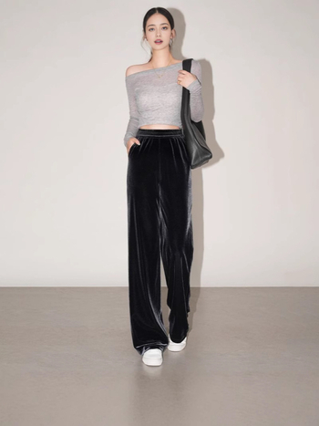 Női velúr széleslábú nadrág, poliészter velúr, elasztikus derék, vastag anyag, mikroelasztikusság, vasalásmentes felület