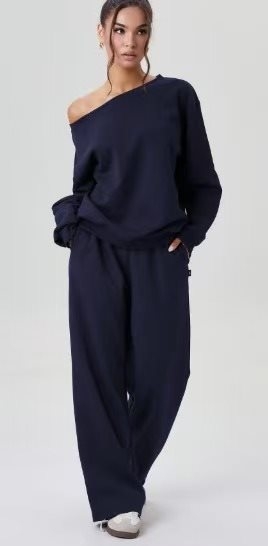 Ženski dvodijelni komplet s off-shoulder T‑shirt topom i dugim hlačama, patchwork poliester-elastan, jesen 2025