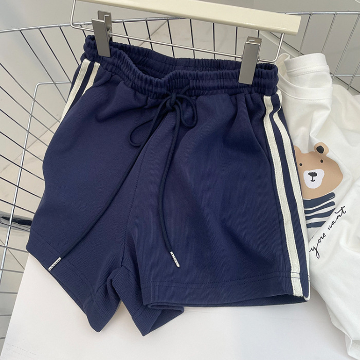 Ženske casual hlače ravnog kroja, 3/4 dužine, prugaste, elastični pojas, mješavina pamuka i poliestera