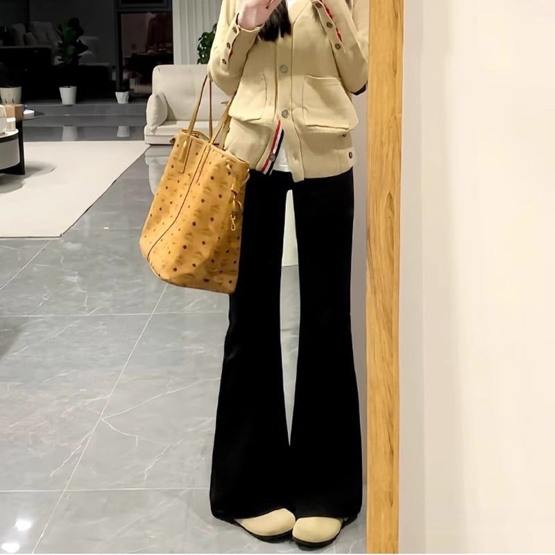 Női velúr nadrág harang alakú fazonnal ősz-télre, plusz méret, körte alakú testalkat, karcsúsító, casual elegáns stílus (Poliészter 70–80%, 2025 téli szezon)