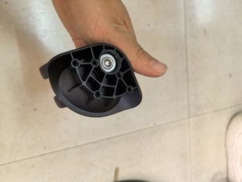 Τροχάκια αποσκευών ABS, καθολικά - Άνοιξη 2024