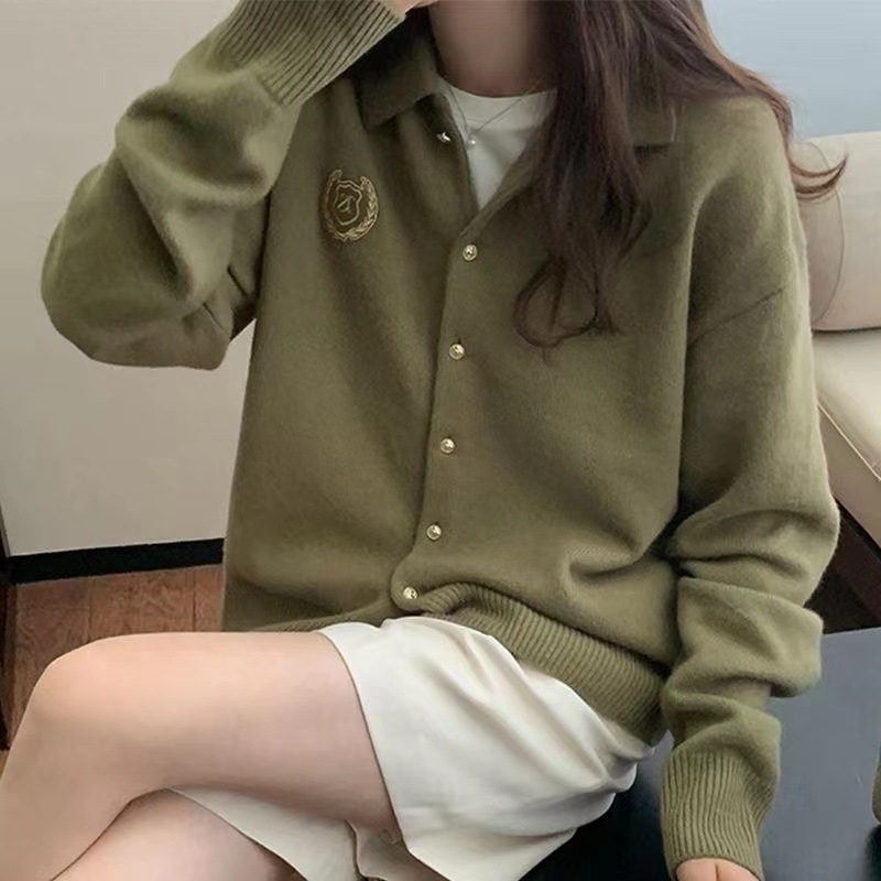 Cardigan s izvezenim ovratnikom i polo ovratnikom, široki rukavi, ležerni kroj, akrilna vlakna, gradski elegantan stil