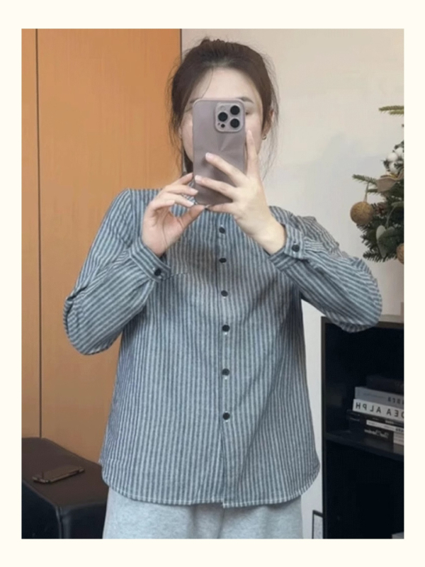 Ženska košulja u korejskom stilu s prugama i kontrastnom bojom, opuštenog kroja, Polo ovratnik, dugi rukavi, kopčanje na jedan red