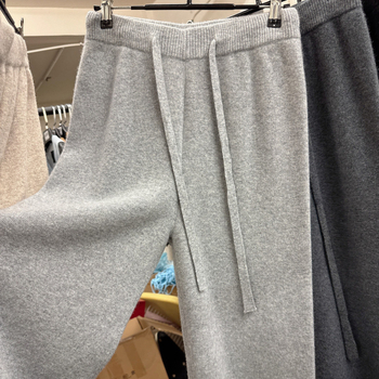 Ženske hlače od džinsa ravnog kroja — slim fit, gradski stil, prirodna struk, ultra-tanki materijal, duge hlače