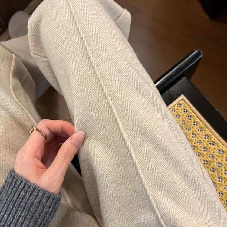 Női magas derekú kasmír keverék szűk szabású farmer, 3D vágás, regenerált cellulóz rost, tavasz 2025