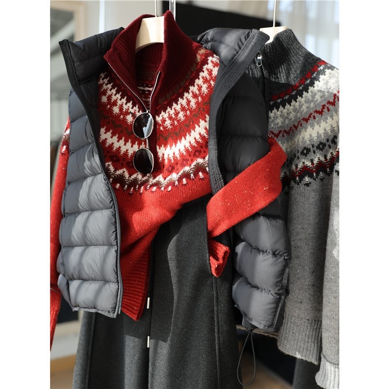 Pulover damă din lână pură, jacquard, guler polo, mâneci lungi, croială lejeră