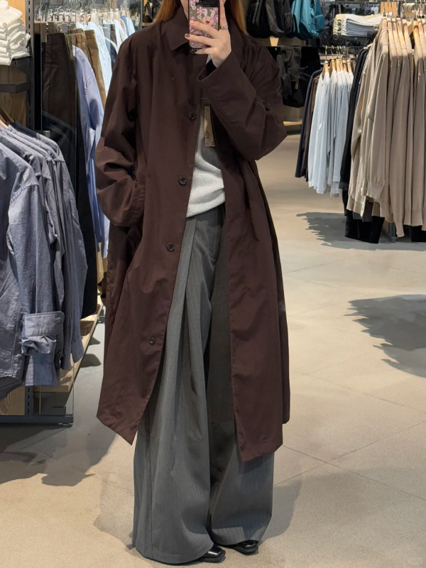 Srednje duga windbreaker jakna, pamukasto-polyester smjesa, 95% poliester, jednobojna, srednja debljina, slobodan kroj