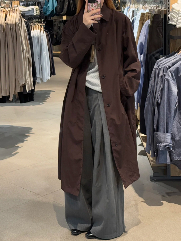 Srednje duga windbreaker jakna, pamukasto-polyester smjesa, 95% poliester, jednobojna, srednja debljina, slobodan kroj