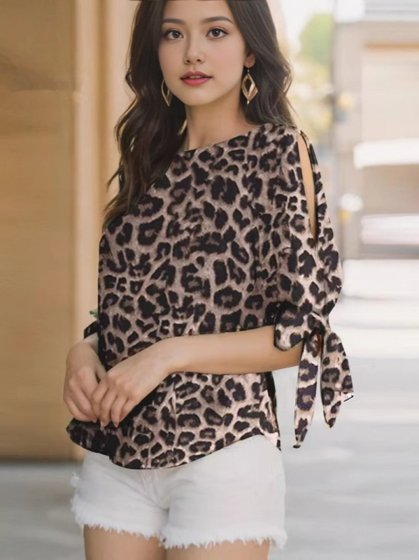 Ženska košulja s leopard printom, kratki rukavi, okrugli izrez, poliester 95%+, slobodan kroj