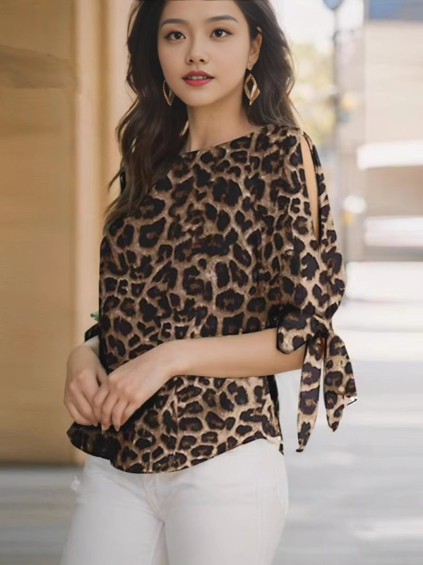 Ženska košulja s leopard printom, kratki rukavi, okrugli izrez, poliester 95%+, slobodan kroj