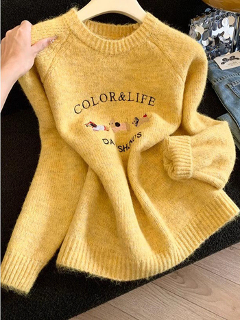 Πουλόβερ με κέντημα σκύλου, πολυεστερικό ύφασμα, στρογγυλός γιακάς, μακριά μανίκια, χαλαρή γραμμή