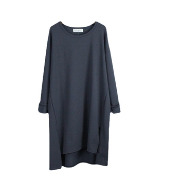 Póló hosszú ujjú, laza szabású, kerek nyakú, nyomtatott mintával