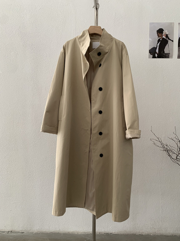 Geacă lungă din bumbac cu guler înălțat, nasturi pe un rând, mâneci lungi, croială lungă, 95% bumbac