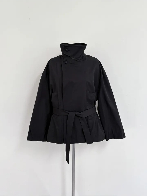 Laza szabású rövid windbreaker dzseki ultra rövid hosszú, álló gallérral, fűzős zárással, pamut-keverék anyagból, egyszínű