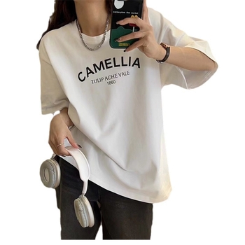 Pamut kereknyakú póló koreai stílusú laza szabásban, betűs nyomtatás, rövid ujjú