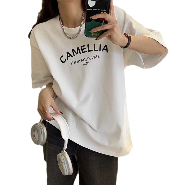 Pamut kereknyakú póló koreai stílusú laza szabásban, betűs nyomtatás, rövid ujjú