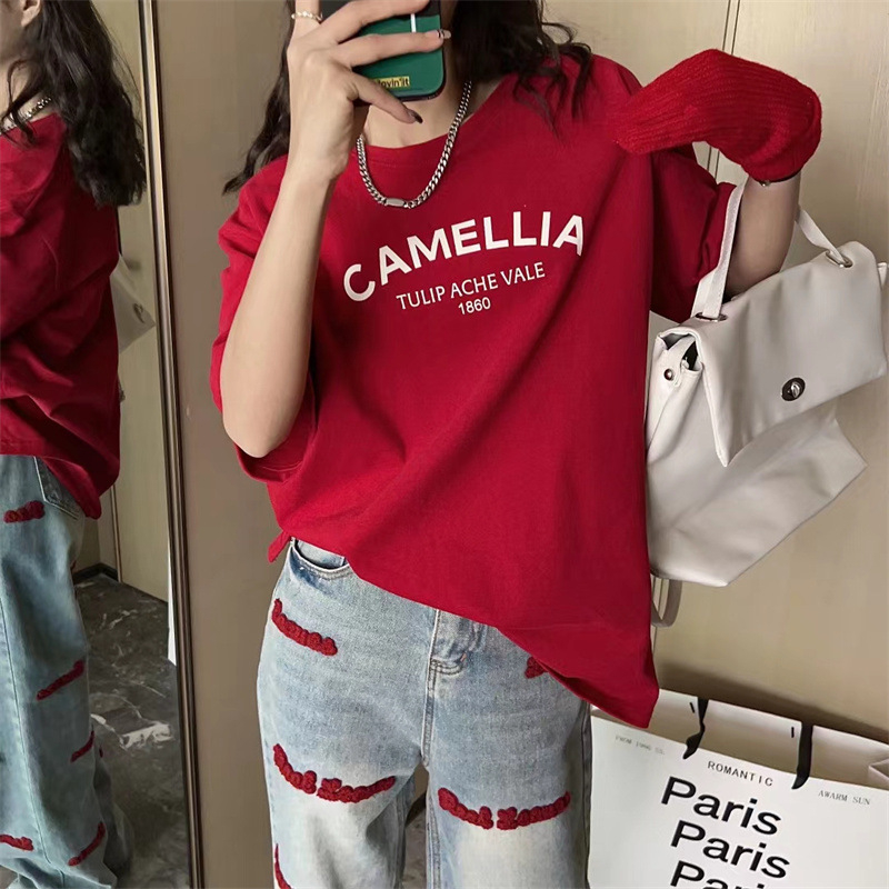 Pamut kereknyakú póló koreai stílusú laza szabásban, betűs nyomtatás, rövid ujjú