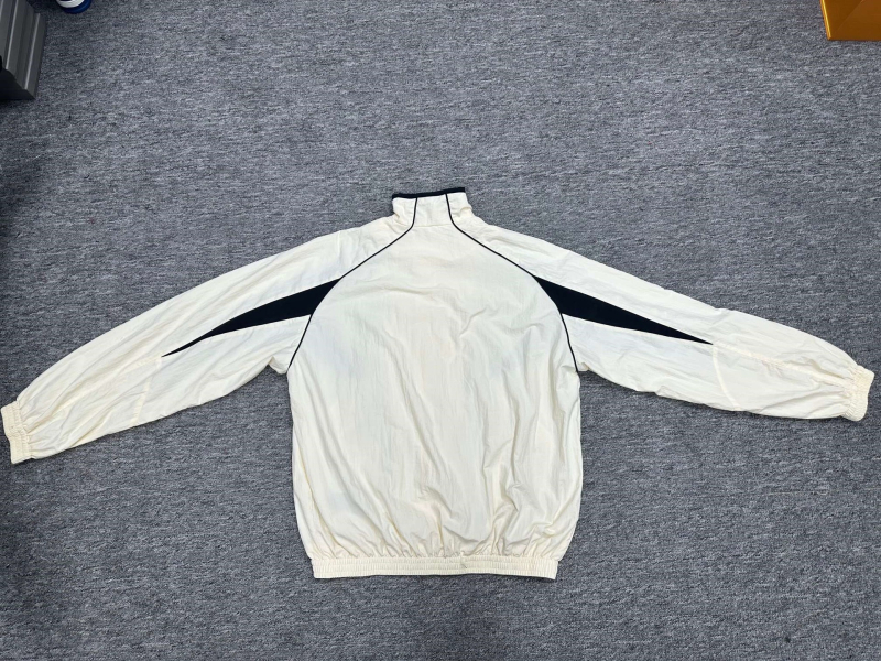 Szélvédő kabát patchwork hímzéssel, kapucnival, állógallérral, laza szabás, pamut külső, nylonos bélés