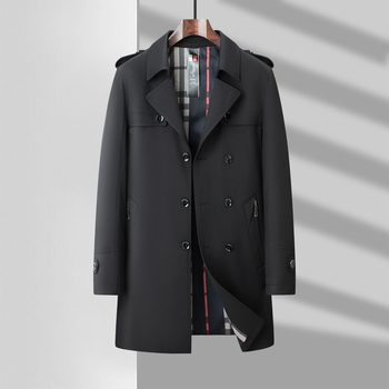Férfi trench kabát középméretű, dupla záródású, öltöny-nyakú, lazított szabású, poliészter külső és poliészter bélés, 3D zsebek